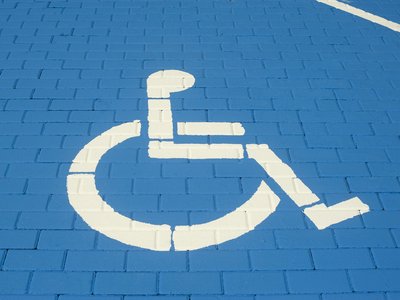 Barrierefreiheit-Rollstuhl